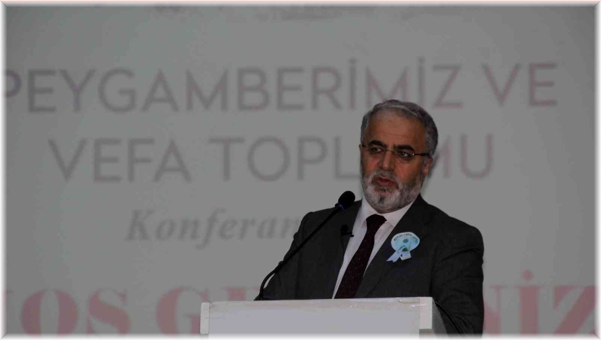 Diyanet İşleri Başkan Yardımcısı İşliyen: "Peygamberin ümmeti olduğunu söyleyip de eşine şiddet uygulayan bir adam hangi vefadan bahsediyor"