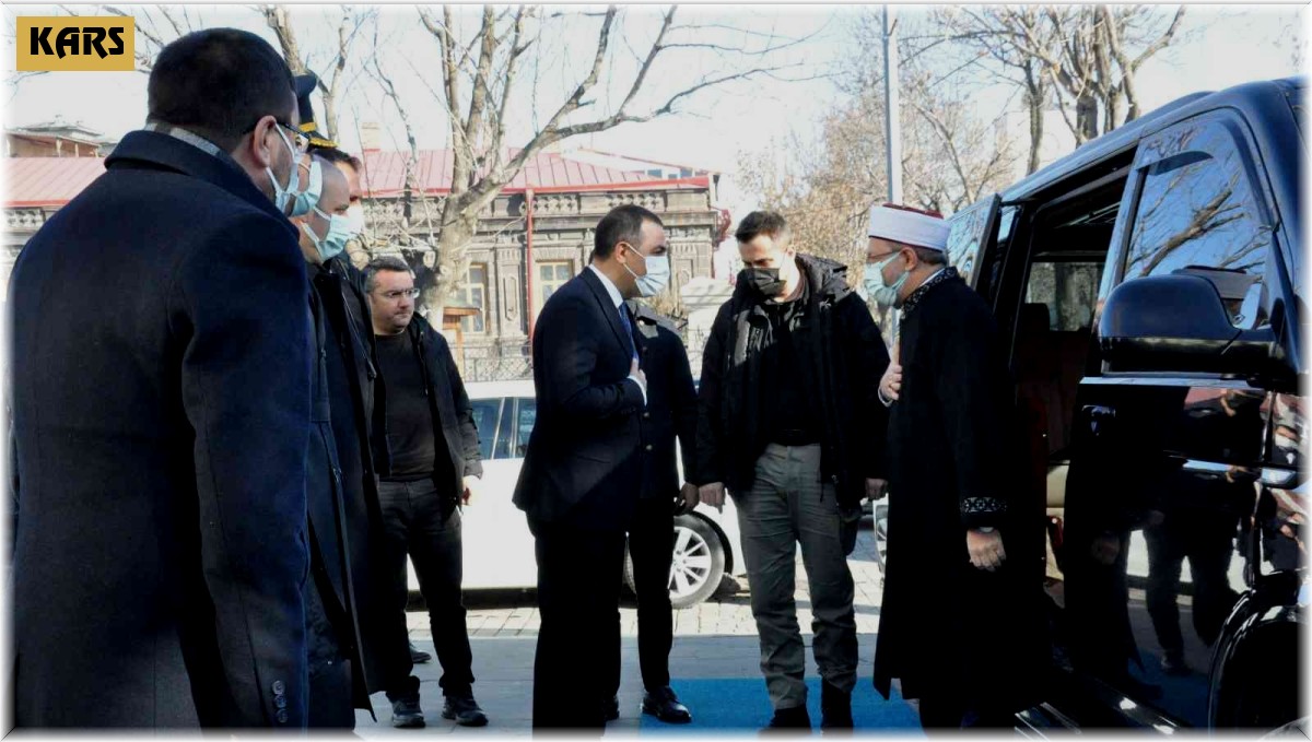 Diyanet İşleri Başkanı Erbaş 'İl Buluşmaları' için Kars'ta