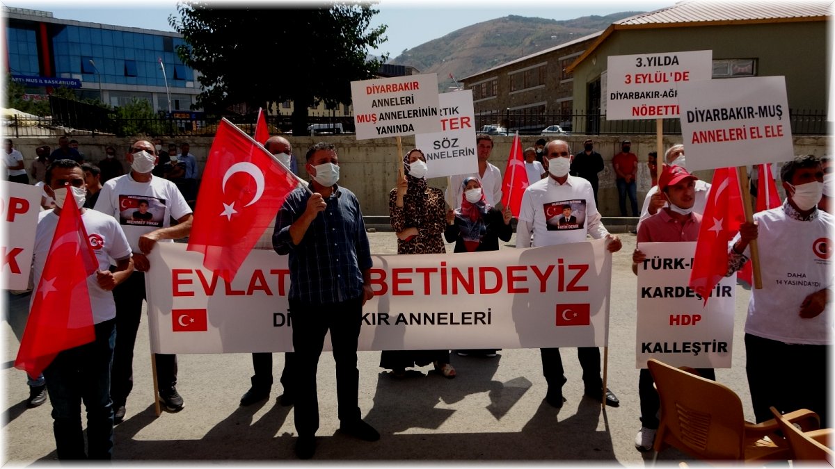 Diyarbakır annelerinden Muşlu annelere destek