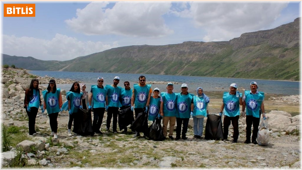 Doğa harikası Nemrut'ta çevre temizliği