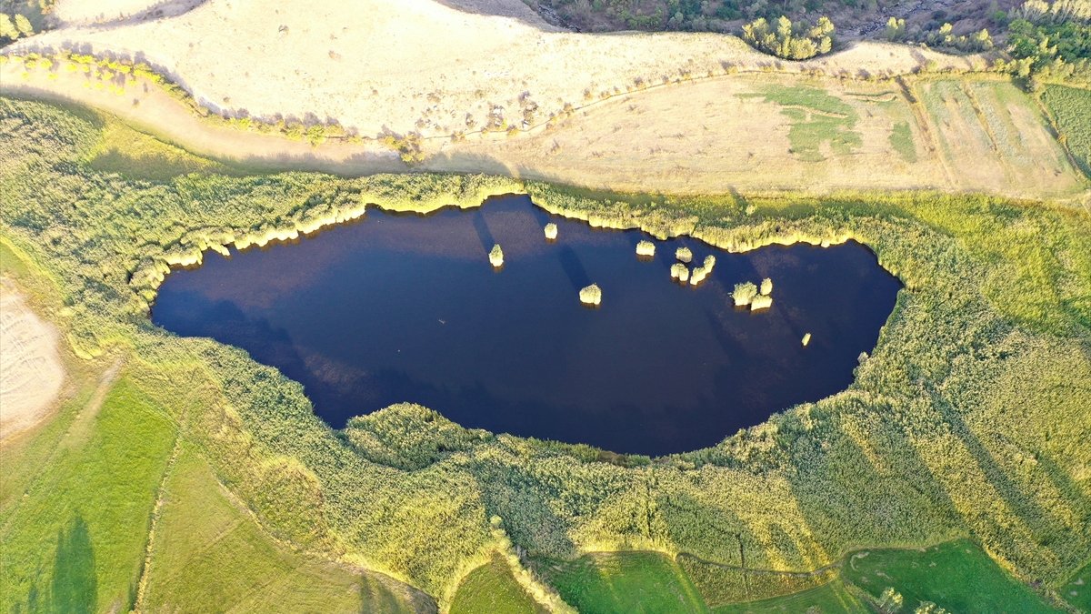 Doğa harikası Üçkaya gölü her mevsim ayrı güzel