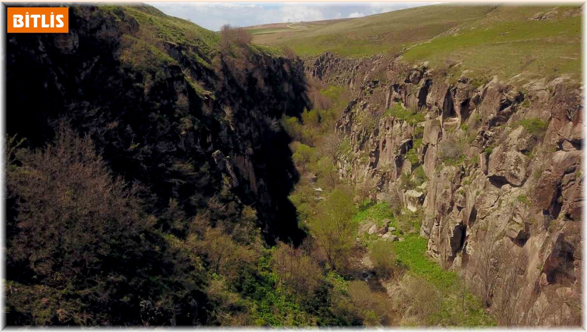 Doğa harikası Uludere Kanyonu keşfedilmeyi bekliyor