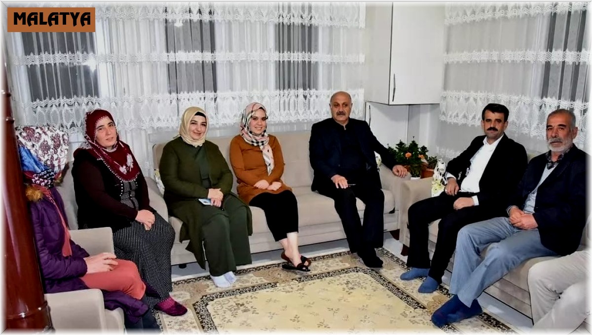 Doğanşehir'de çat kapı iftar programları sürüyor