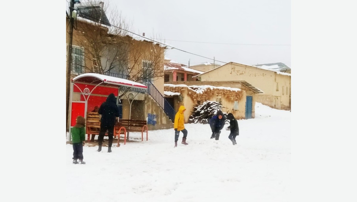 Doğanşehir'de eğitime kar engeli
