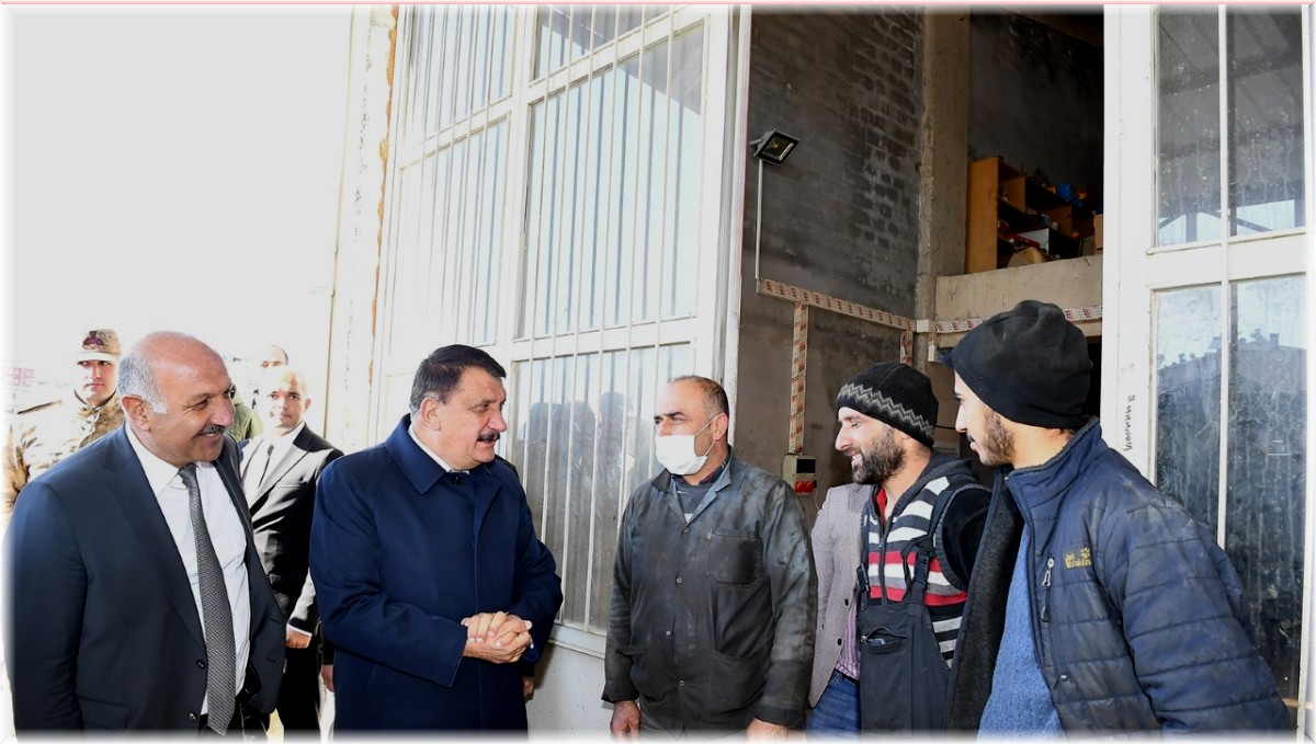 Doğanşehir sanayi sitesinde alt ve üst yapı çalışmaları tamamlandı