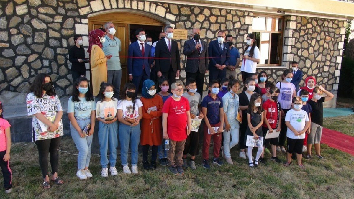 Doğanşehir yeni kütüphanesine kavuştu