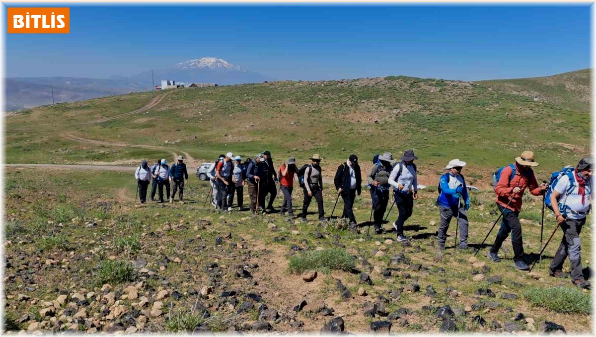 Doğaseverlerden Meydan Gölü ve Gürgür Baba Tepesi'ne yürüyüş