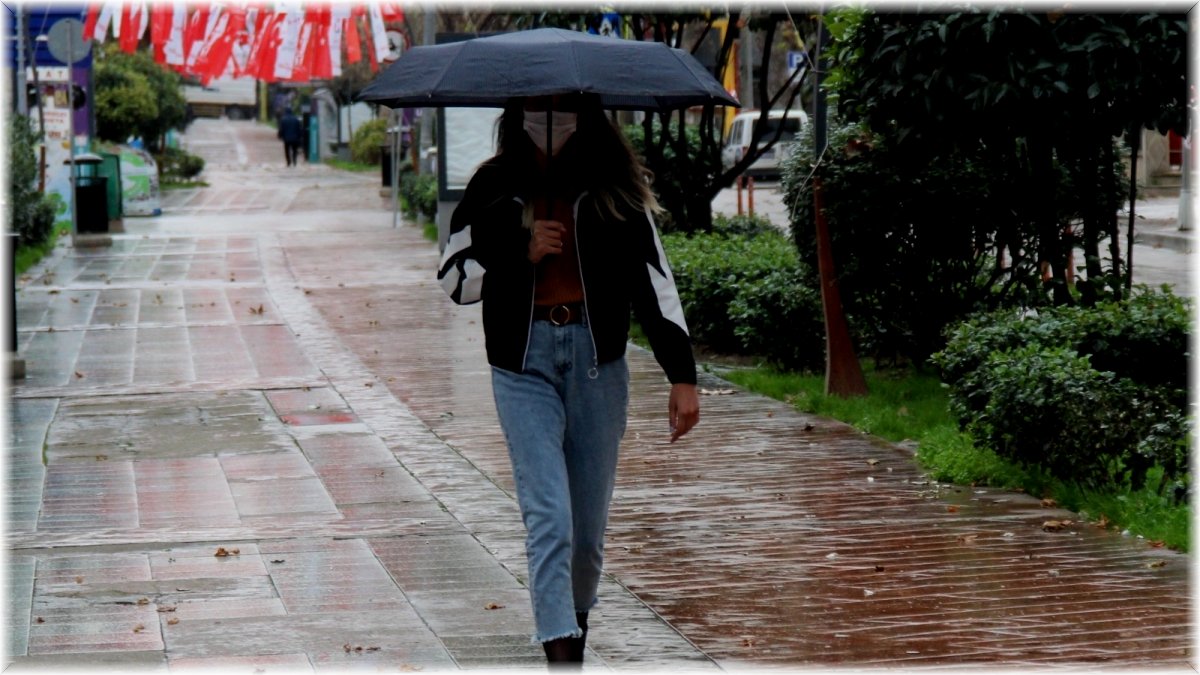 Doğu Anadolu'da gök gürültülü sağanak bekleniyor