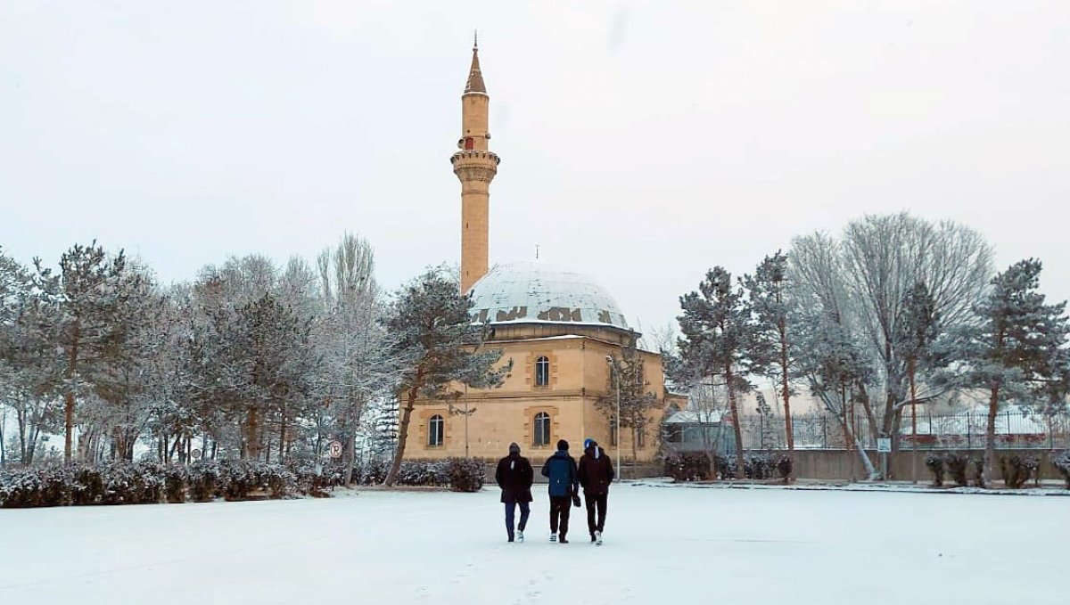 Doğu'da aralıklı kar yağışı bekleniyor