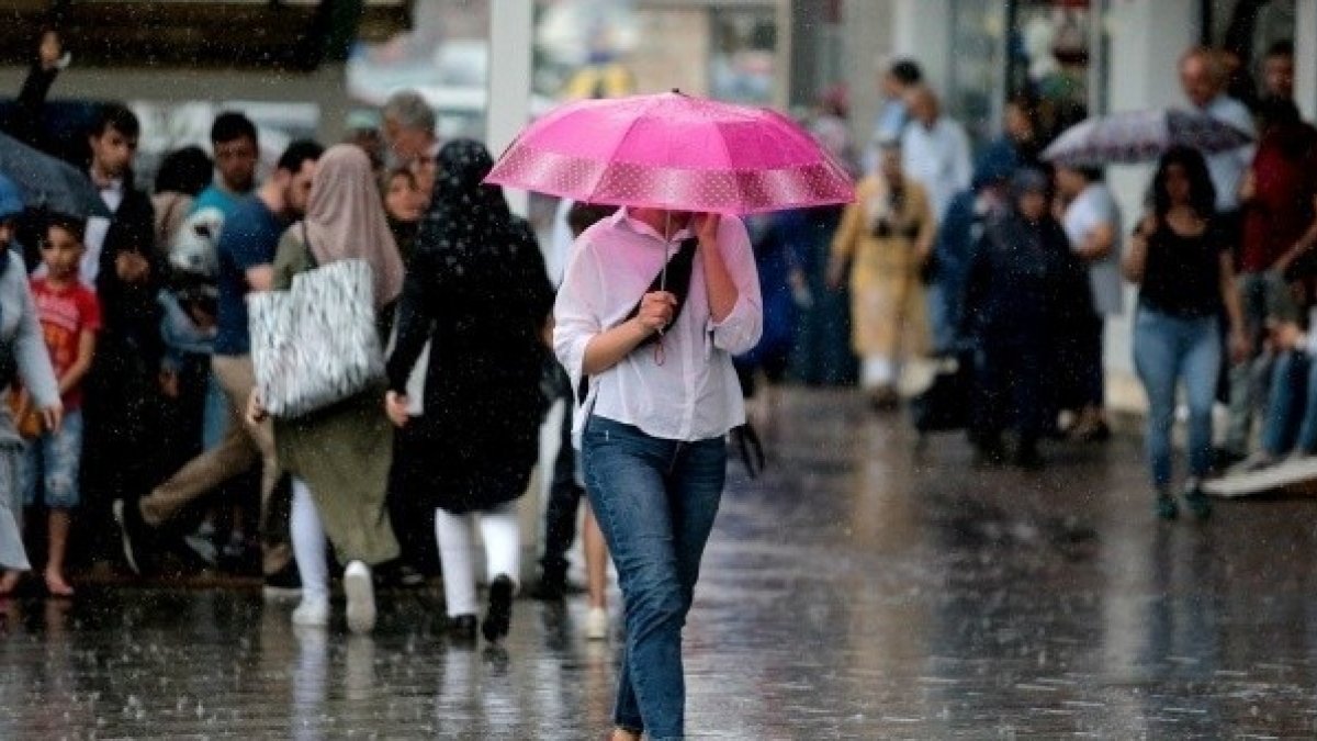 Doğu'daki 6 il için gök gürültülü sağanak uyarısı