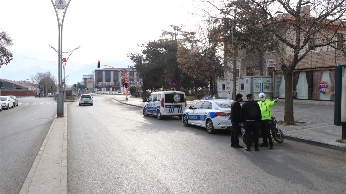 Doğu'daki 7 il sokağa çıkma kısıtlamasıyla sessizliğe büründü
