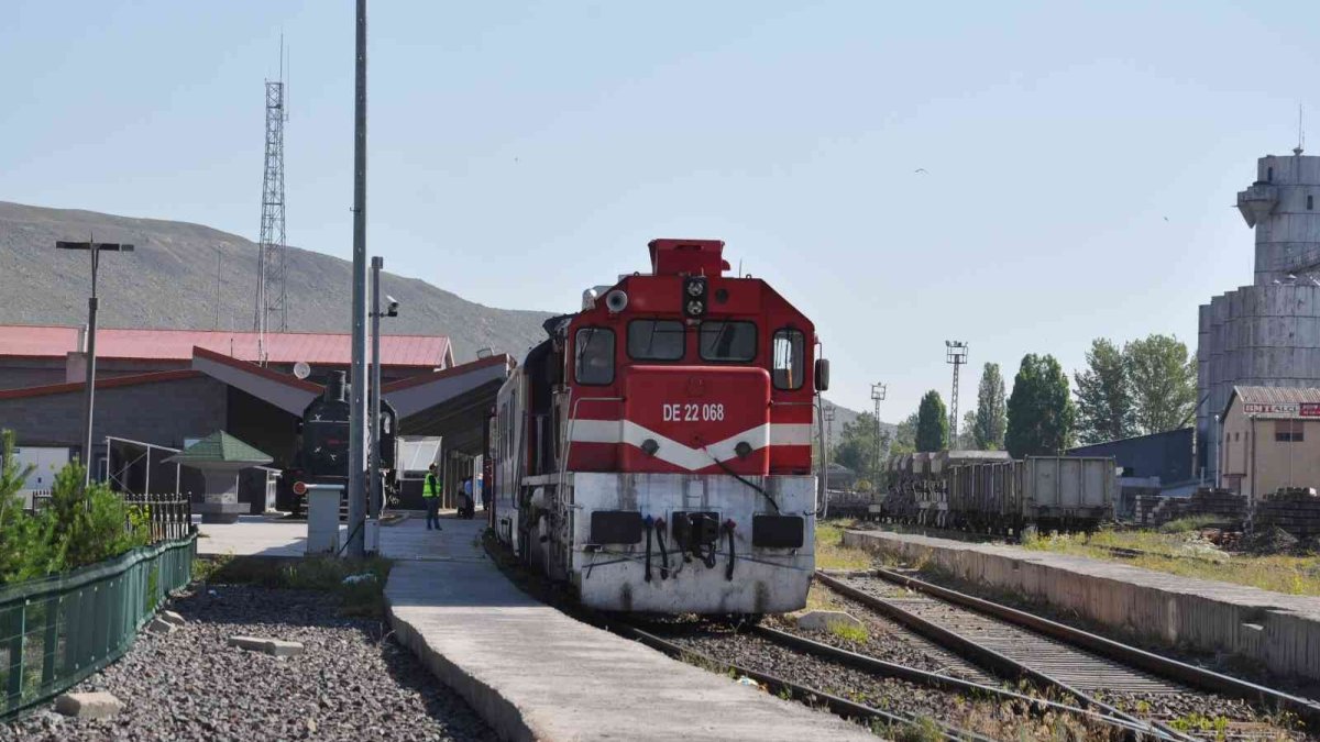 Doğu Ekspresi'nde bayram yoğunluğu