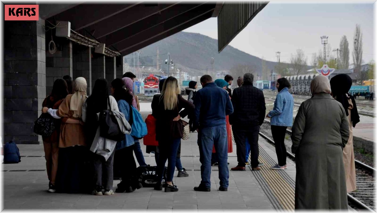 Doğu Ekspresi'nde bayram yoğunluğu