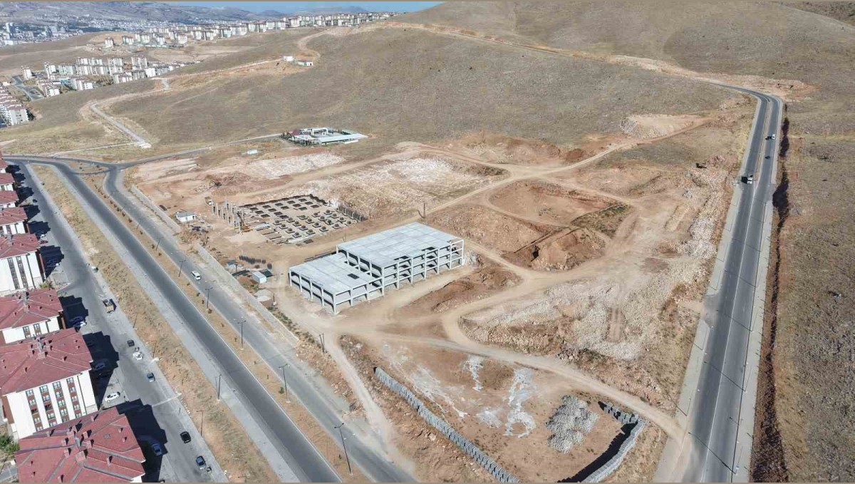 Doğu ve Güneydoğu'nun cazibe merkezi olacak mobilyacılar sitesinde çalışmalar sürüyor