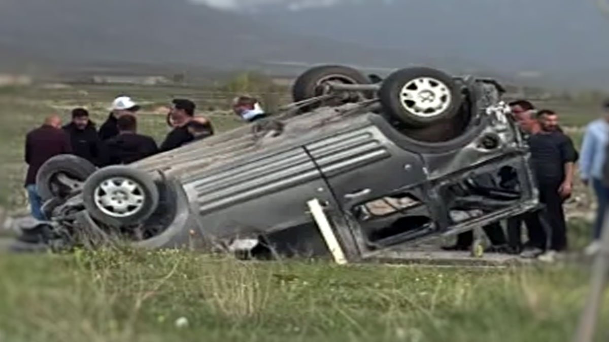 Doğubayazıt Girişinde TIR ile Ticari Araç Çarpıştı: 5 Kişi Yaralandı