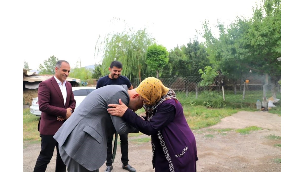 Doğubayazıt Kaymakamı Murat Ekinci'den Şehit İrvül'ün Ailesine Ziyaret