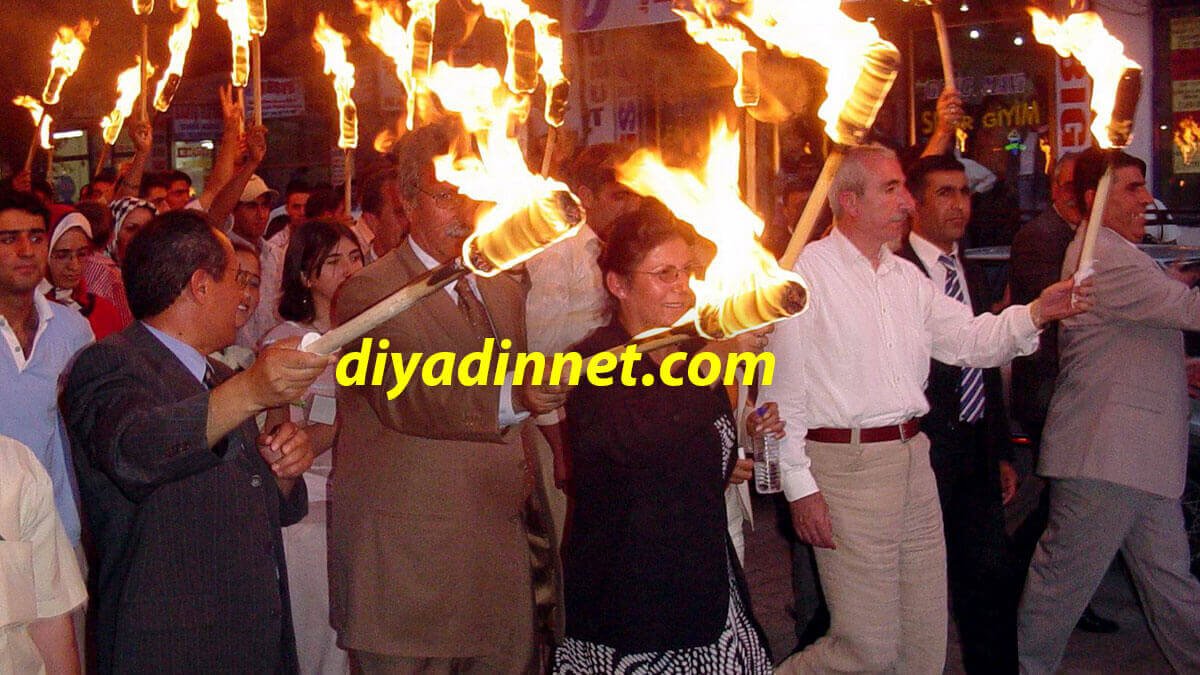 Doğubayazıt'ta 3. Kültür-Sanat ve Turizm Festivali Yürüyüşünde Öcalan Lehine Slogan Atıldı