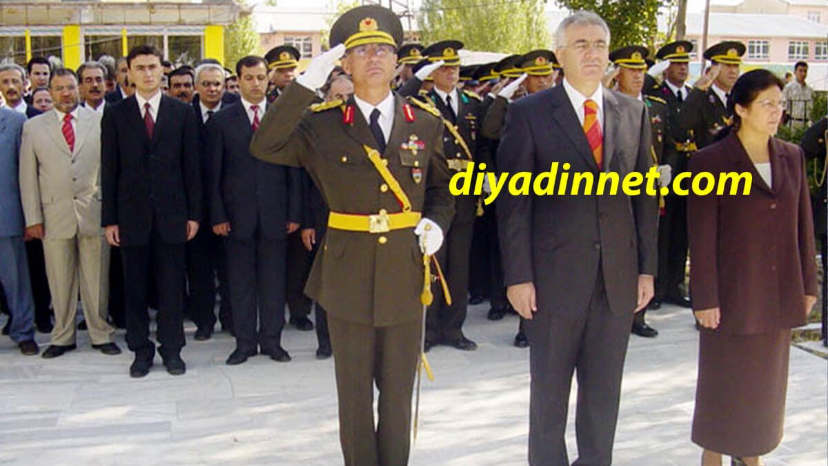 Doğubayazıt'ta 30 Ağustos Coşkusu: Törenler Resmi Geçitle Sona Erdi
