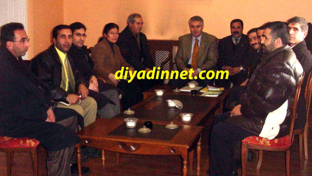 Doğubayazıt'ta Başkan Mukaddes Kubilay, Kent Konseyi'nin 2003 Çalışmalarını Anlattı