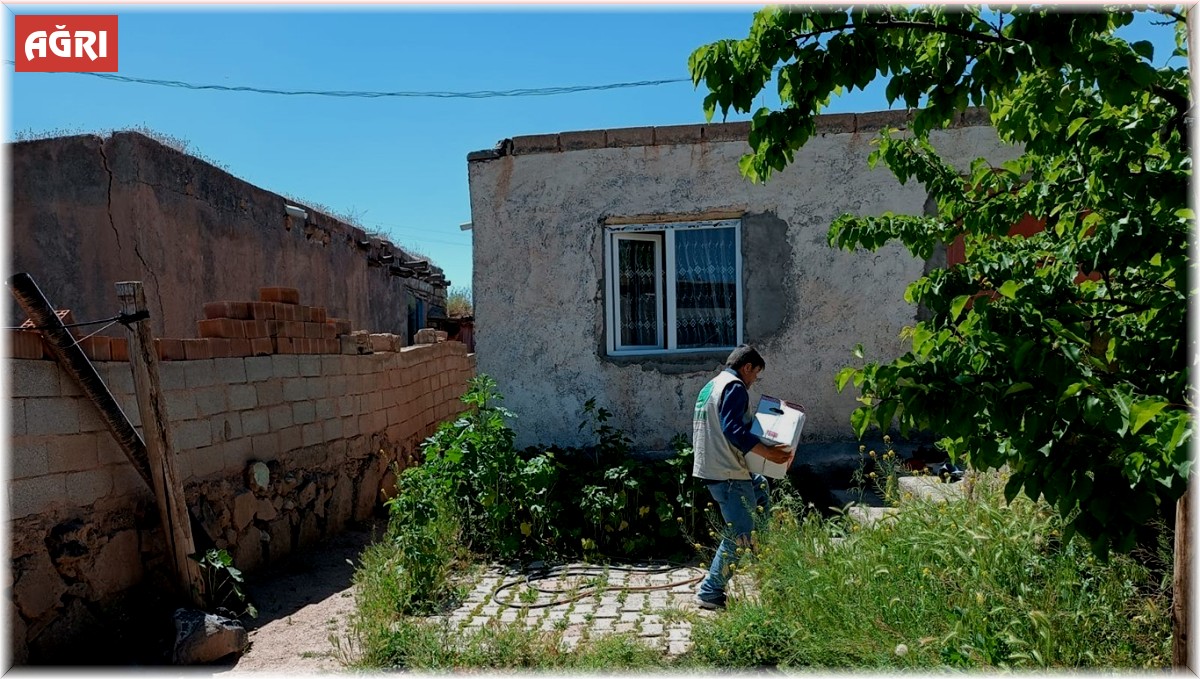 Doğubayazıt'ta ihtiyaç sahibi ailelere Kurban Bayramı yardımı