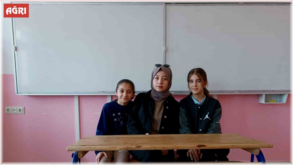 Doğubayazıtlı öğrenciler TÜBİTAK’ta bölge birincisi oldu, Türkiye finaline kaldı