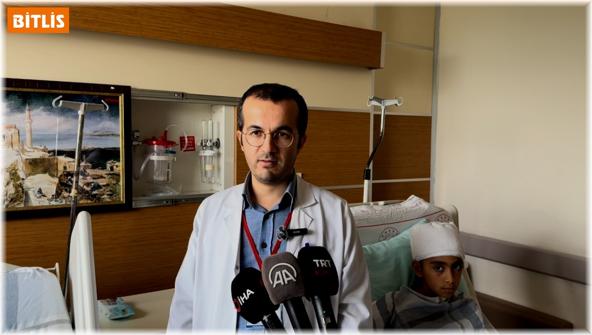 Doktorların dikkati beyin kanaması geçiren Zeyneb'i hayata bağladı