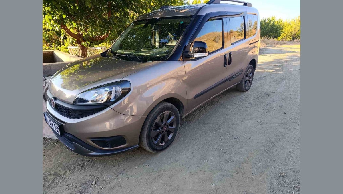 Dolandırıcılara kaptırdığı 1 milyonluk aracını 480 bin TL ödeyerek geri aldı