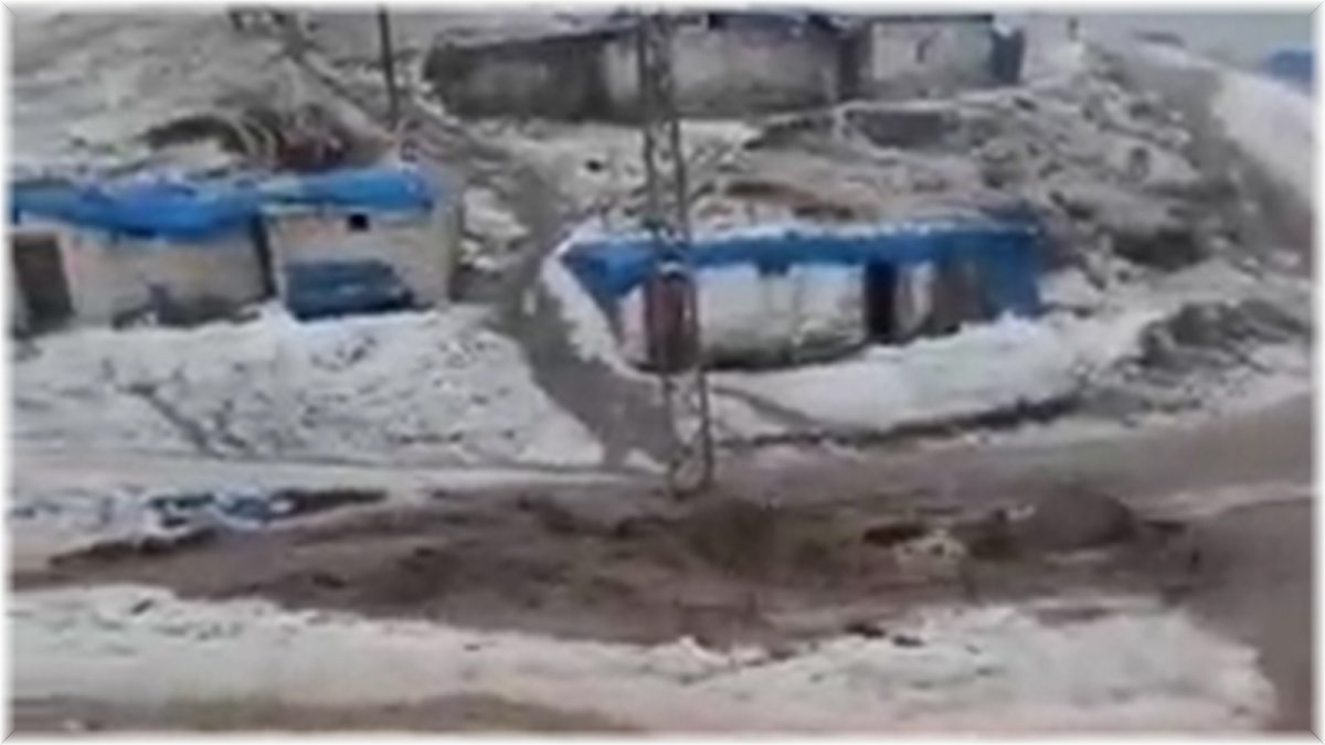 Dolu ve sel Başyurt yaylasını vurdu, dağlar beyaza büründü