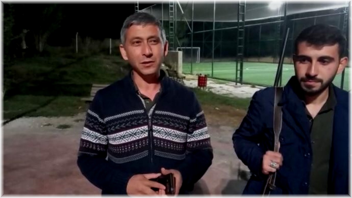 Domuzlar mahalleye indi, vatandaşlar panik yaşadı