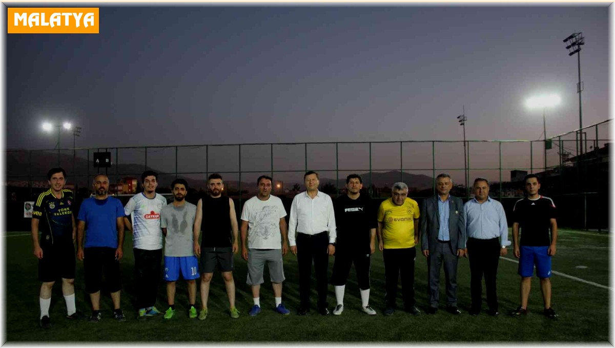 Dostluk maçında gülen taraf jandarma oldu