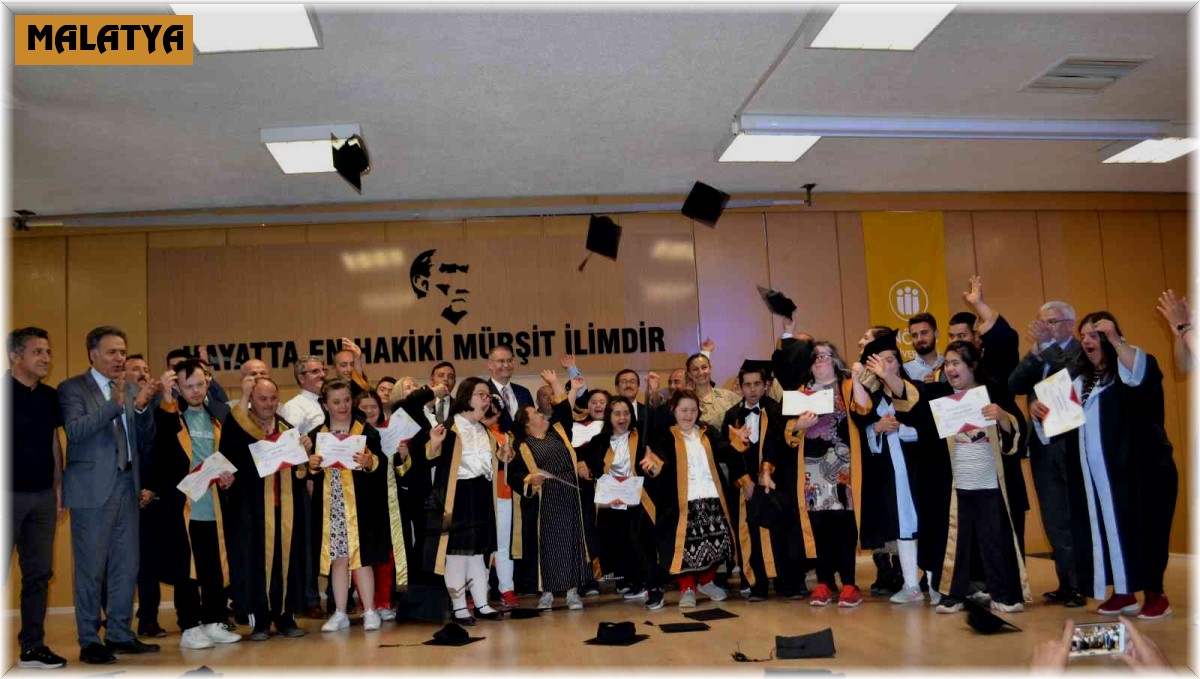 Down sendromlu bireylerin diploma heyecanı