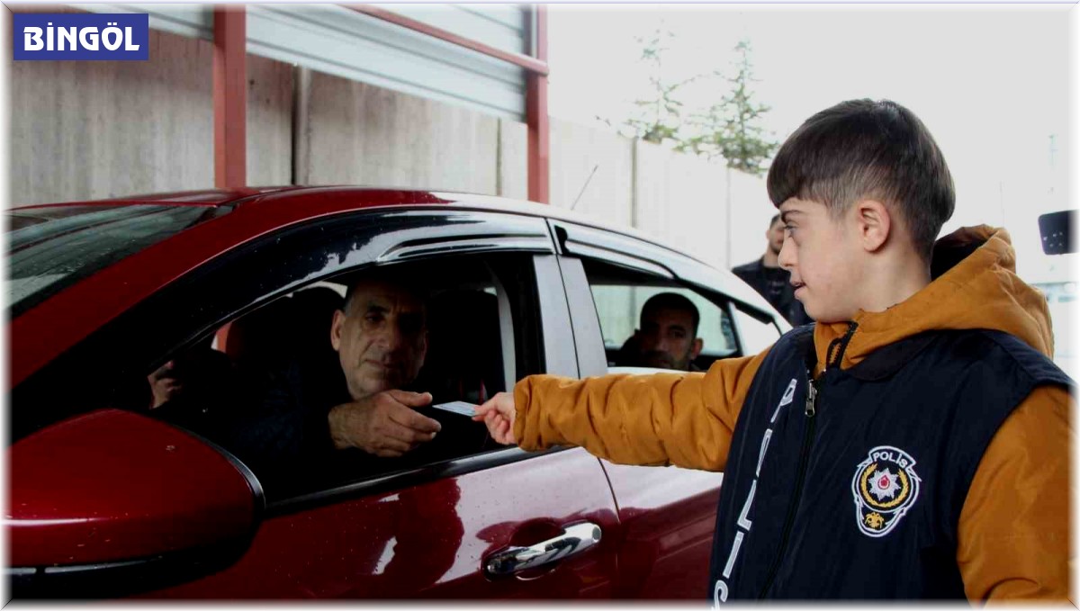 Down sendromlu bireylerin polis olma hayalleri bir günlüğüne gerçek oldu