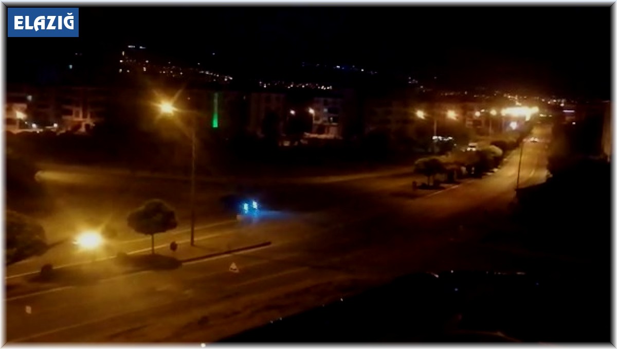 Drift atan sürücü trafiği tehlikeye soktu