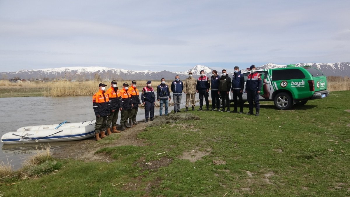 Drone'li denetimlerin ilk gününde 3 ton inci kefali kurtarıldı