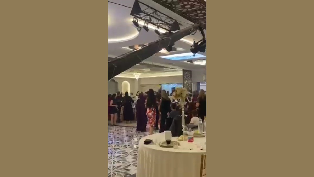Düğün salonunda çıkan kavgada bir kadın kalp kriz geçirerek hayatını kaybetti