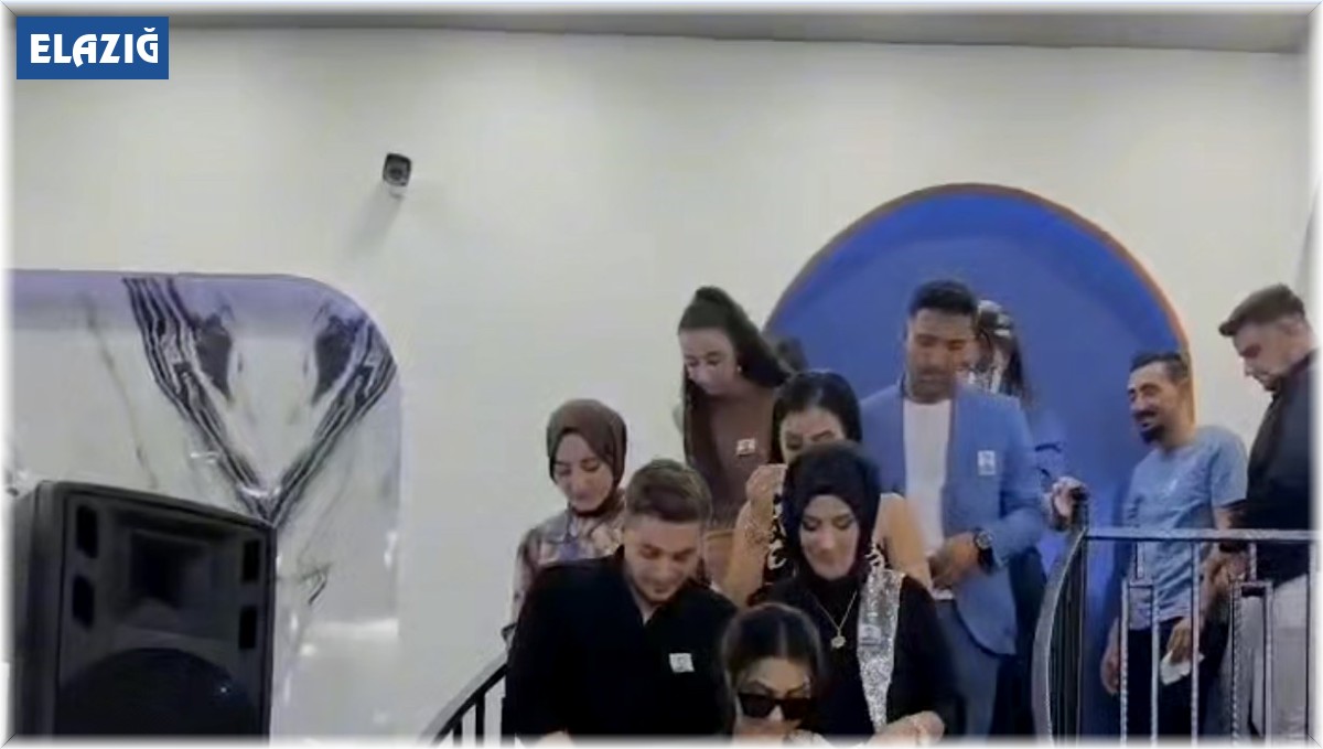 Düğünde damada "cenaze töreni" şakası