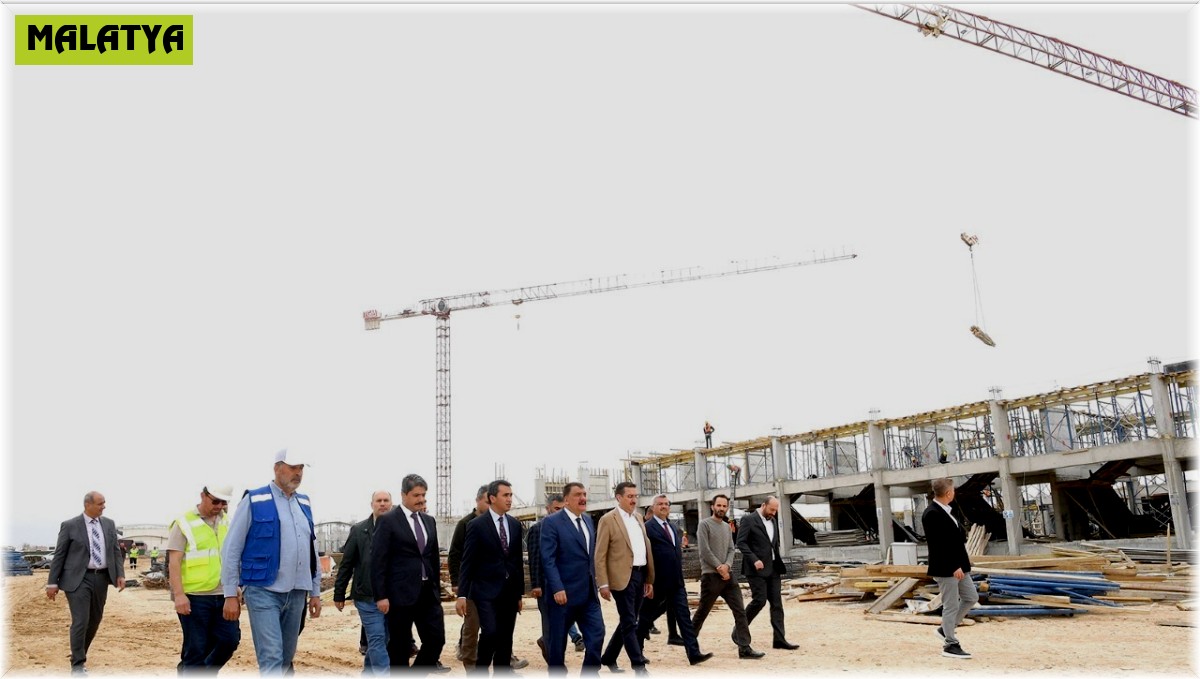 Dünya Kayısı Ticaret Merkezi inşaatı yükseliyor