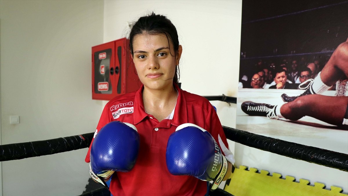 Dünya şampiyonu Sıla'nın hedefi zirvede kalmak