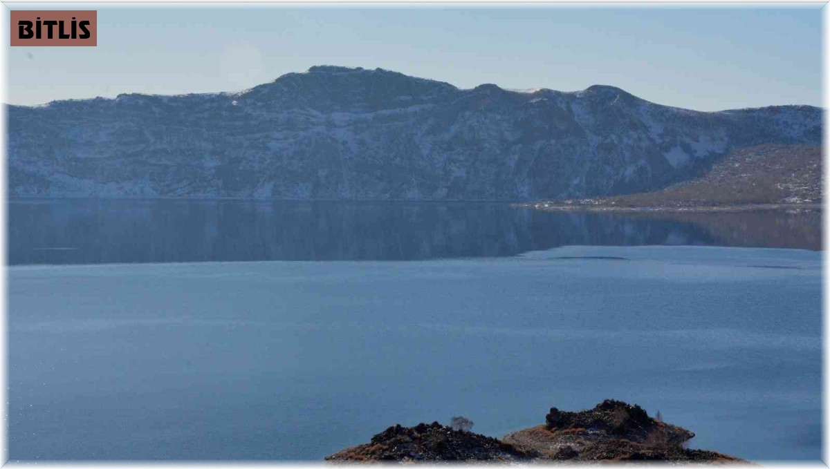 Dünyanın ikinci büyük krateri beyaz gelinliğini giydi