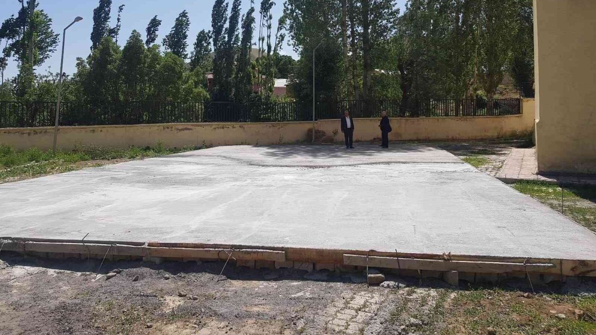 Durankaya beldesi portatif yüzme havuzuna kavuşuyor