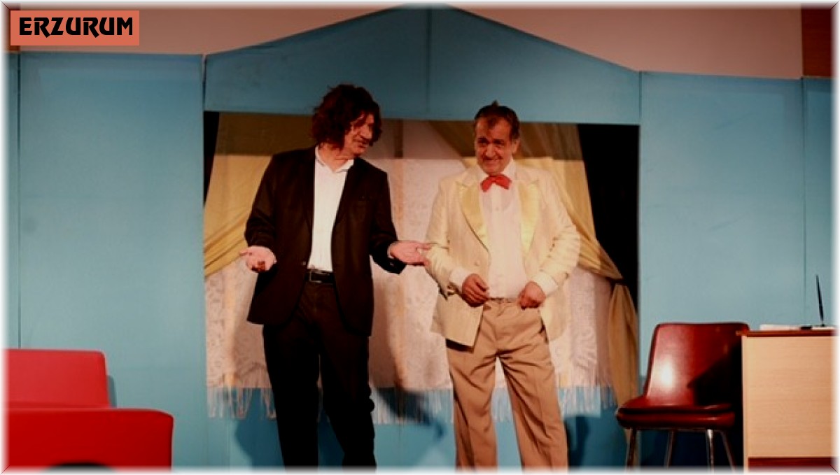 'Dursun İstemez' tiyatro oyunu seyircileriyle buluşuyor