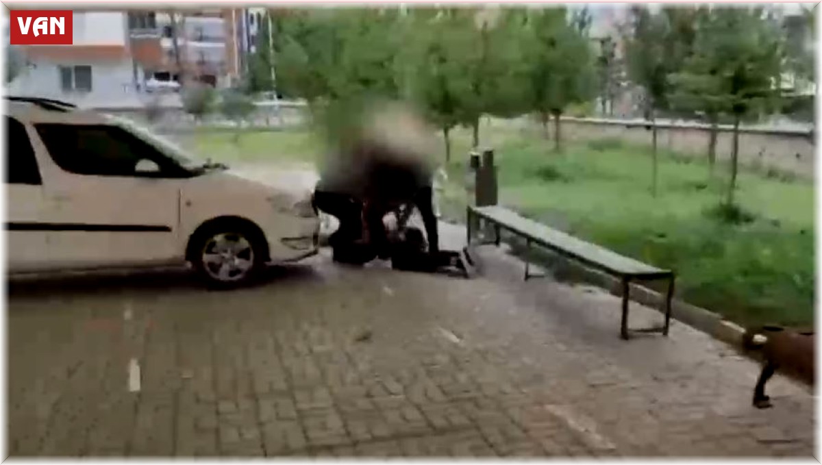 Düzensiz göçmenleri alıkoyup ailelerinden fidye isteyen 3 organizatöre operasyon