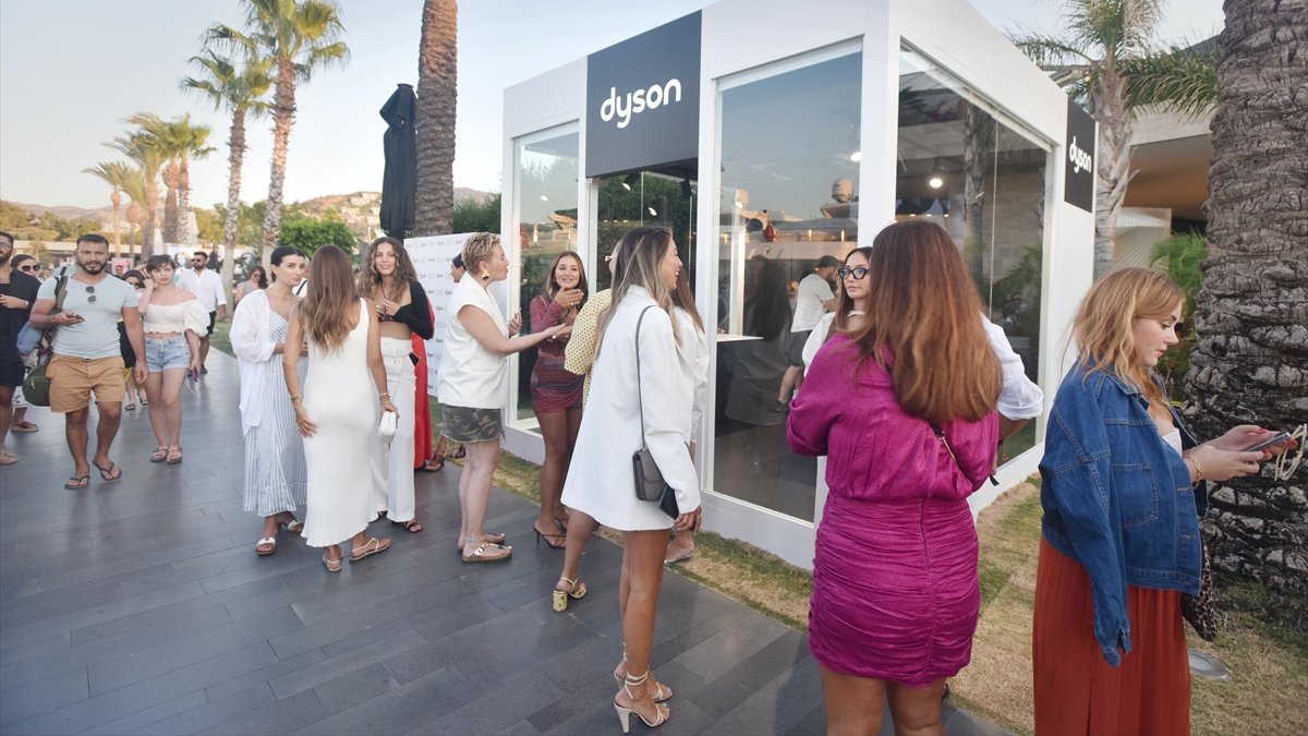 Dyson, Yalıkavak Marina'da ilk pop-up satış noktasını açtı