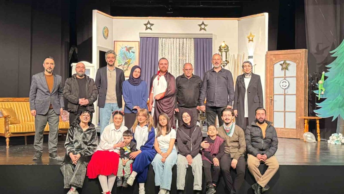 EBB'NİN çocuk oyunu "İlk Orucum" yoğun ilgi gördü