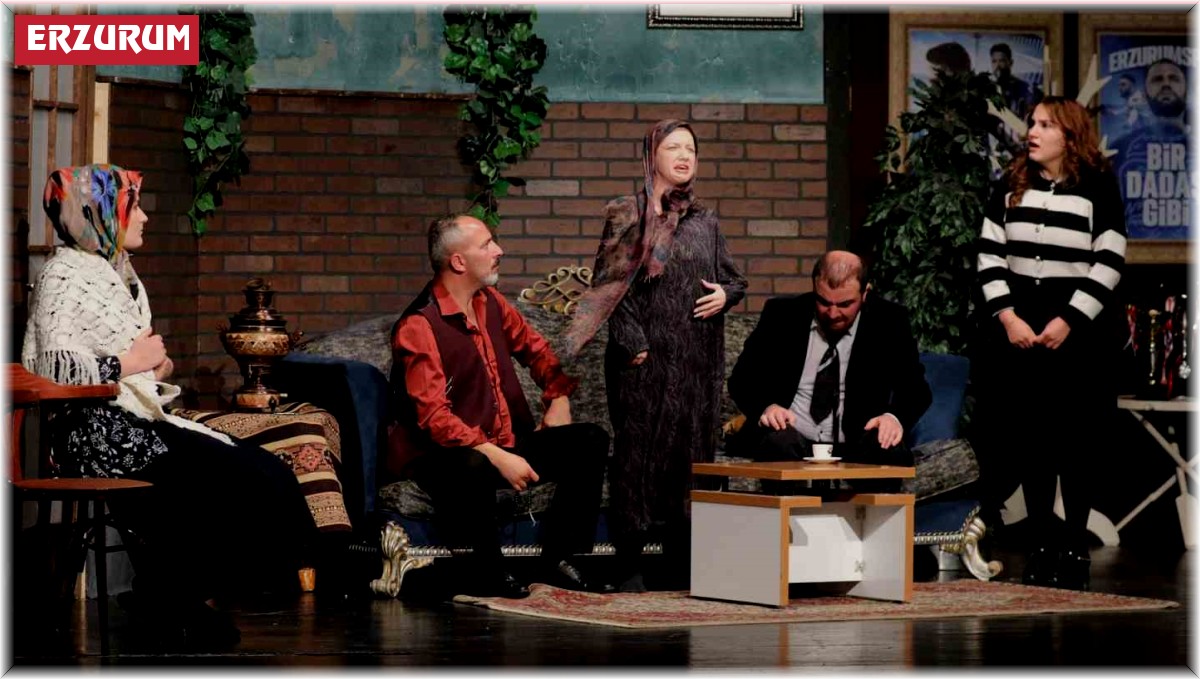 EBB şehir tiyatrosu "Devamsız işler" ile yeni sezona "merhaba" dedi