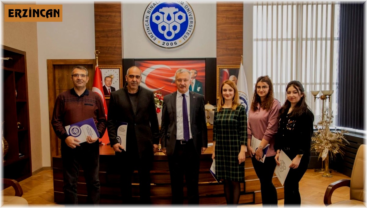 EBYÜ'de eğitmenlere teşekkür belgesi verildi