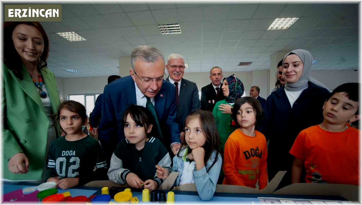 EBYÜ'de "İlk Okuma ve Yazma Materyal Sergisi" düzenlendi