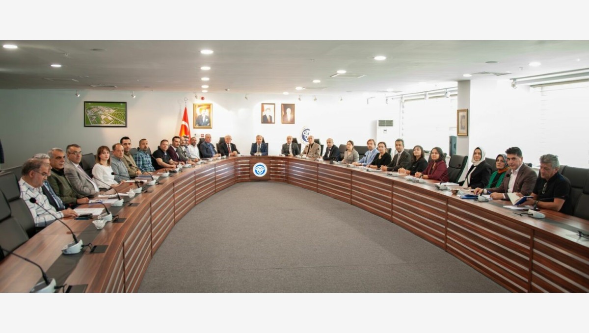 EBYÜ'de Kurumsal Değerlendirme Toplantısı yapıldı