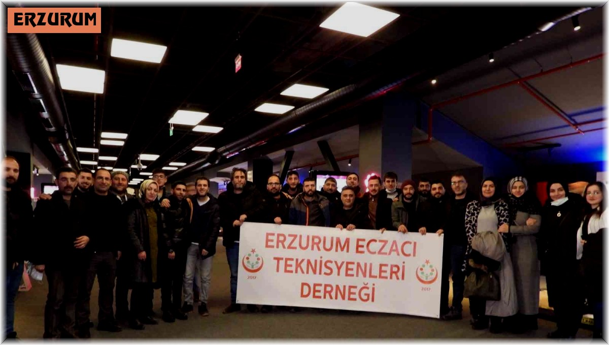 Eczacı teknisyenleri 'Kesişme: İyi ki varsın Eren' filminde buluştu