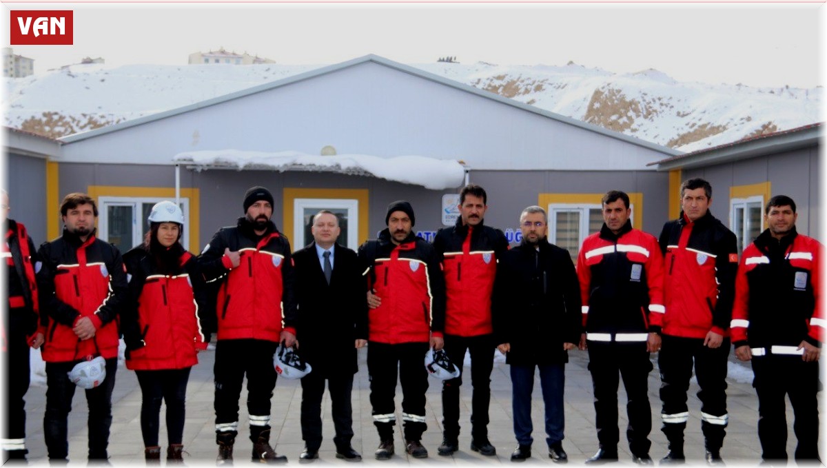 Edremit Belediyesi deprem bölgeleri için seferber oldu